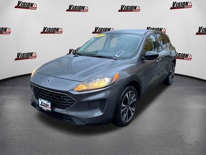 Used 2022 Ford Escape SE w/ SE Sport Appearance Package