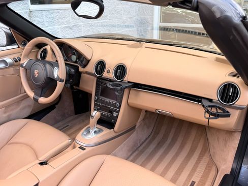 Used 2011 Porsche Boxster RWD image 40