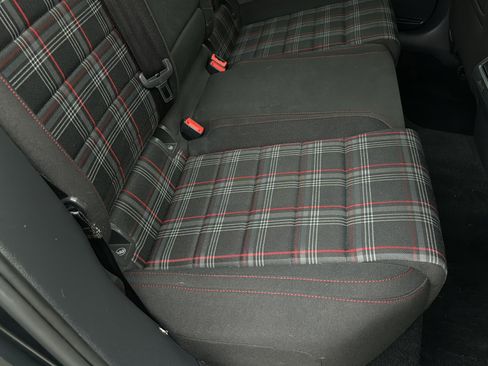 Used 2017 Volkswagen GTI Sport image 19