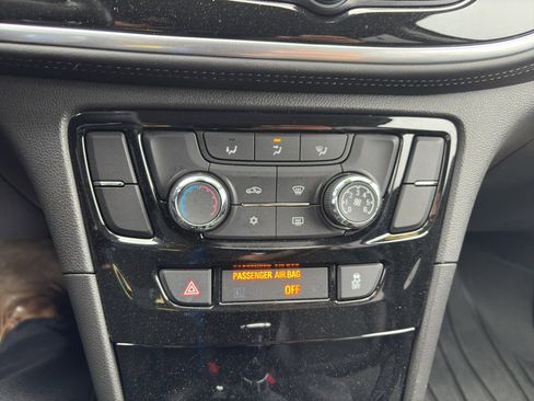 Used 2022 Buick Encore Preferred w/ Safety Package image 16