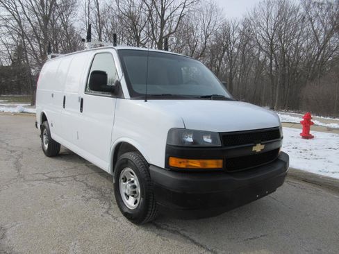 Used 2019 Chevrolet Express 2500 2500 Cargo image 14
