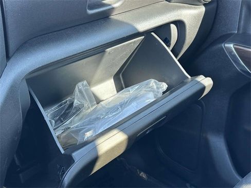 Used 2021 GMC Sierra 2500 SLT image 24