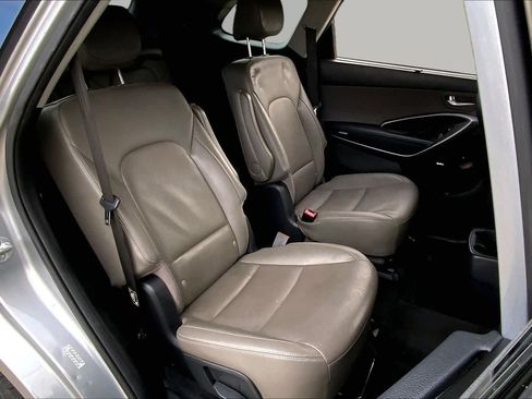 Used 2019 Hyundai Santa Fe XL FWD image 20