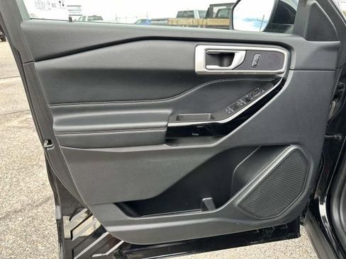 Used 2023 Ford Explorer ST image 6