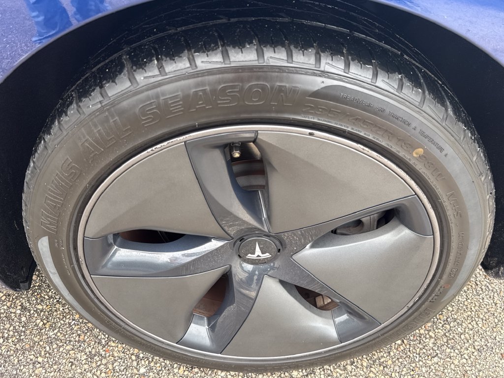 Used 2020 Tesla Model 3 Standard Range Plus RWD image 11