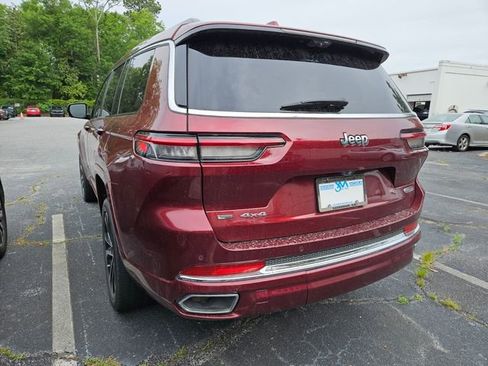 Used 2021 Jeep Grand Cherokee L Overland w/ Advanced Protech Group III AWD/4WD image 10