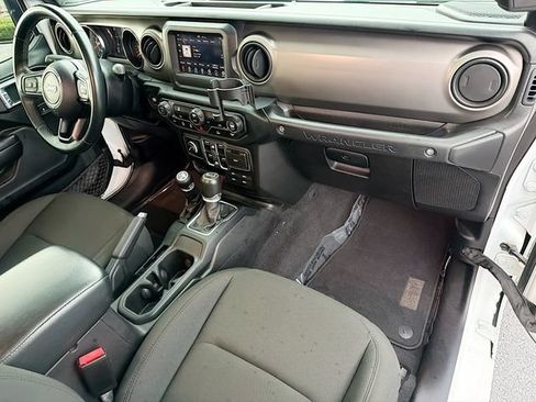 Used 2021 Jeep Wrangler Unlimited Sport AWD/4WD image 30