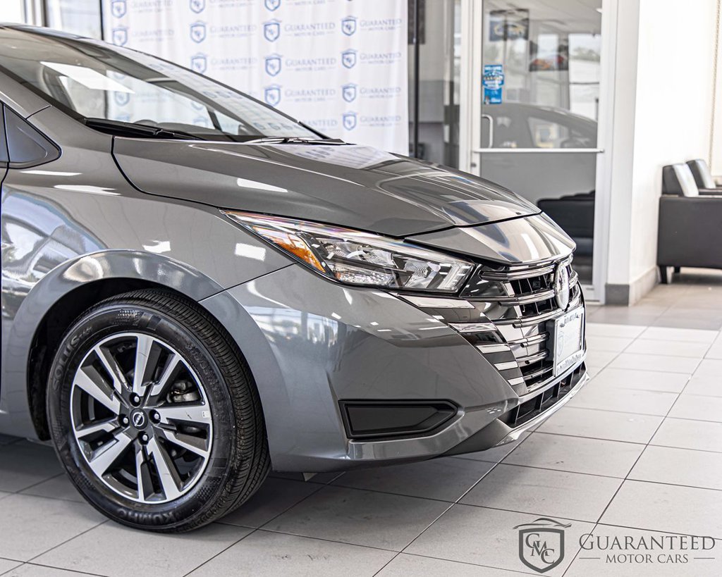 Used 2025 Nissan Versa SV FWD image 4