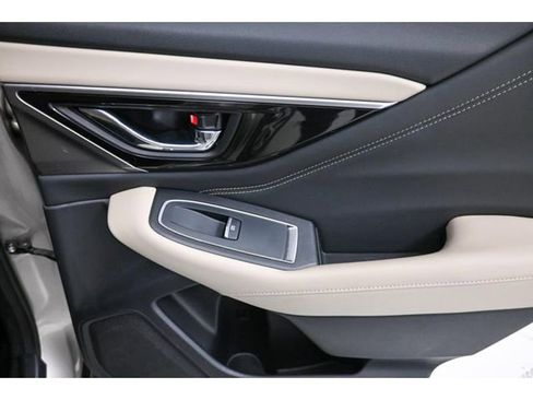 Used 2020 Subaru Outback Limited image 18