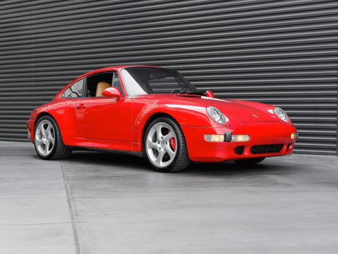 Used 1996 Porsche 911 Carrera 4S AWD/4WD image 9