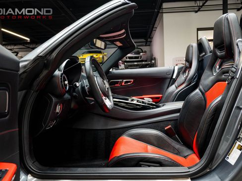 Used 2020 Mercedes-Benz AMG GT Roadster image 98
