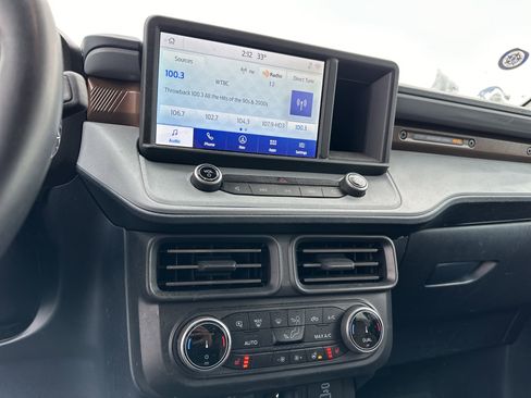 Used 2023 Ford Maverick Lariat w/ Lariat Luxury Package image 10