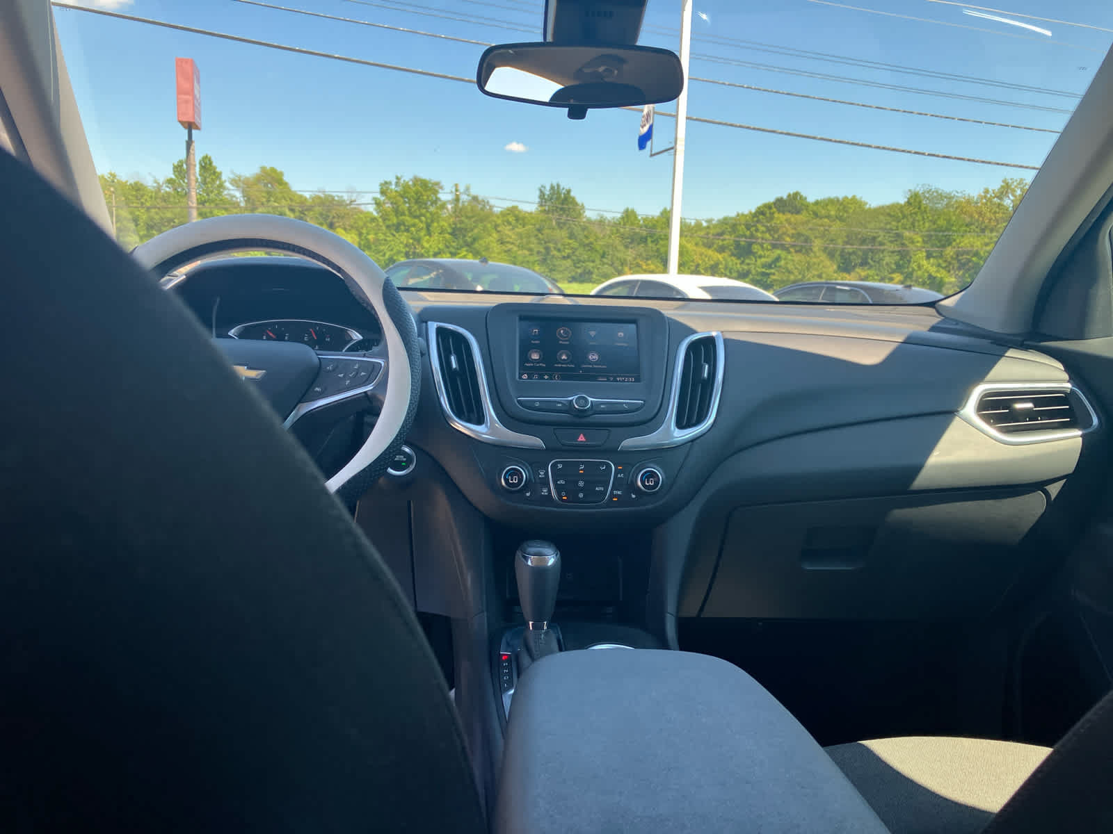 Used 2021 Chevrolet Equinox LT FWD image 28