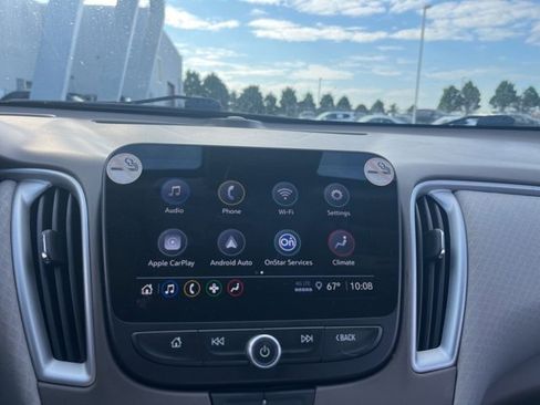 Used 2024 Chevrolet Malibu LT image 15