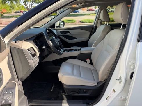 Certified 2023 Nissan Rogue SL w/ SL Premium Package AWD/4WD image 13