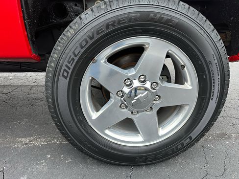 Used 2011 Chevrolet Silverado 2500 LTZ w/ Snow Plow Prep Package image 17