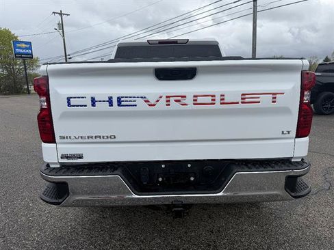 Used 2022 Chevrolet Silverado 1500 LT AWD/4WD image 5