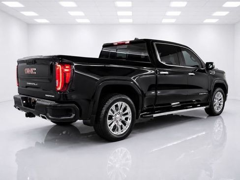 Used 2025 GMC Sierra 1500 Denali AWD/4WD image 7
