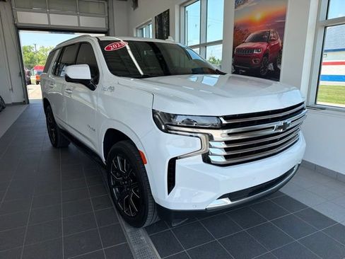 Used 2023 Chevrolet Tahoe High Country AWD/4WD image 2