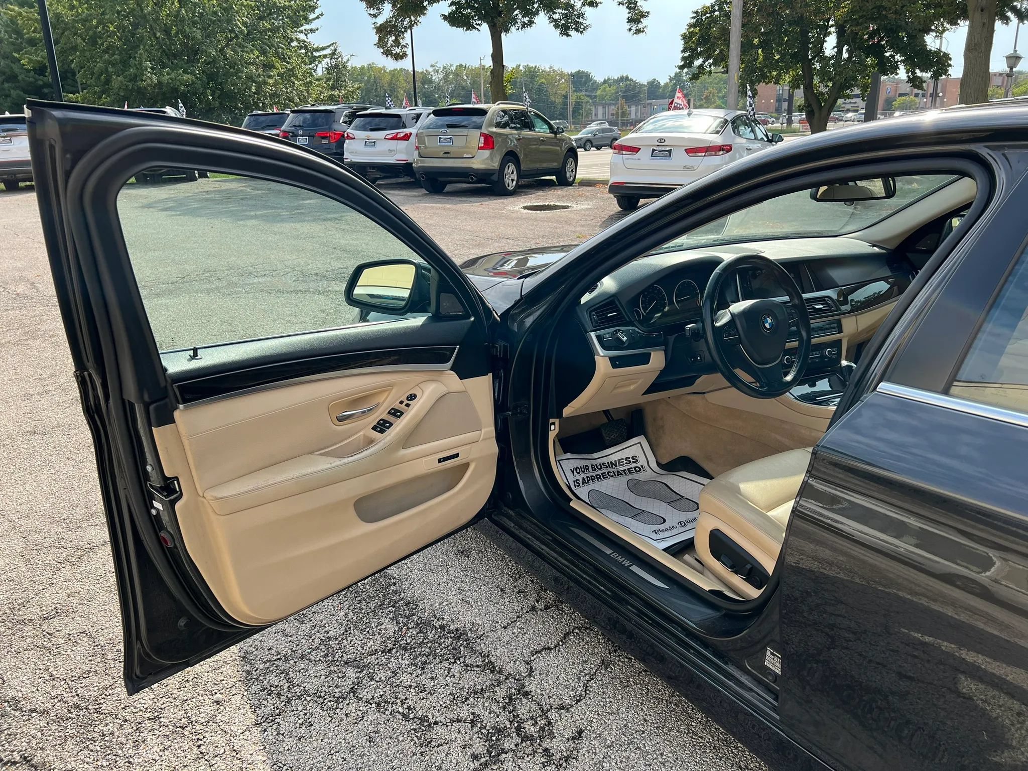 Used 2015 BMW 528i xDrive Sedan AWD/4WD image 9