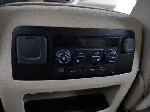 Used 2020 GMC Yukon Denali w/ Denali Ultimate Package image 34