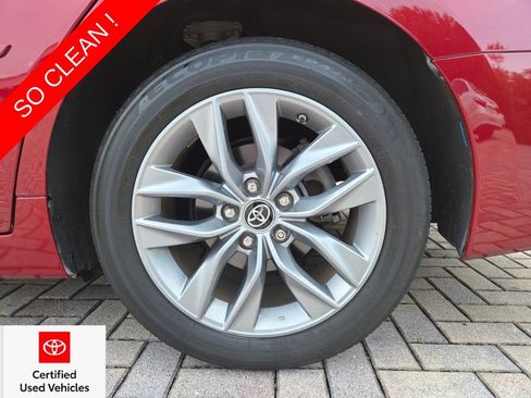 Certified 2019 Toyota Avalon XLE w/ Moonroof Package FWD image 19