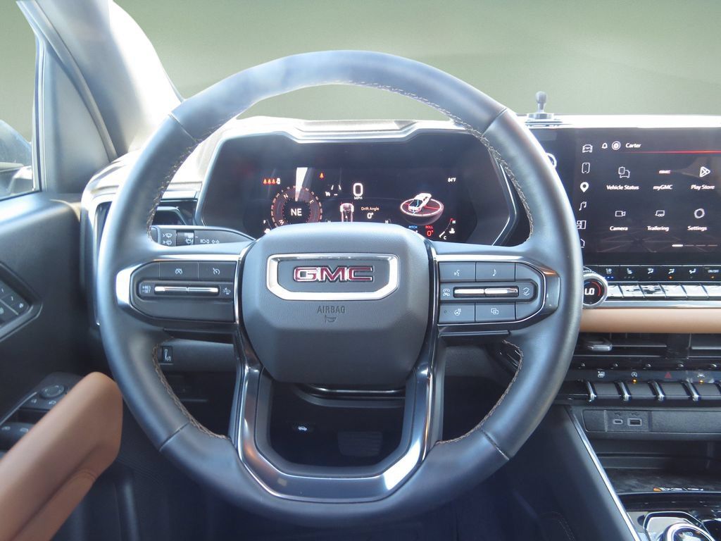 Certified 2026 GMC Canyon AT4 w/ AT4 Premium Package AWD/4WD image 17