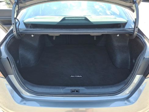Used 2024 Nissan Altima 2.5 SR w/ SR Premium Package FWD image 13
