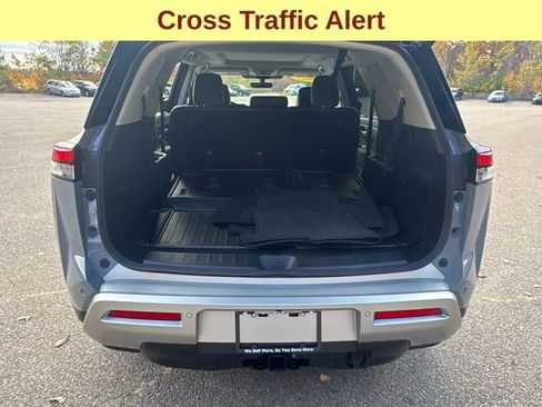 Used 2025 Nissan Pathfinder Platinum w/ Cargo Package AWD/4WD image 12