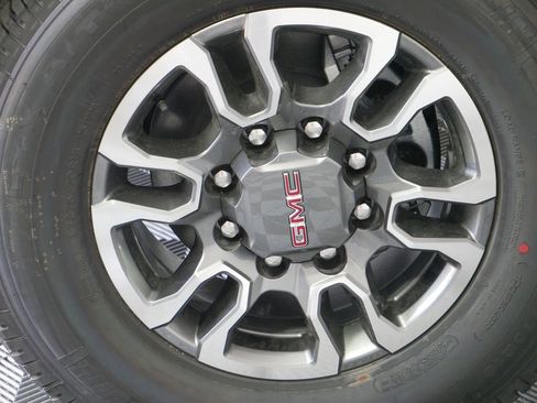 New 2025 GMC Sierra 3500 SLE w/ SLE Convenience Package image 9