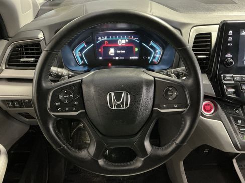 Used 2023 Honda Odyssey EX-L image 17