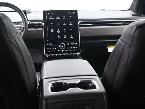 Used 2026 GMC Sierra EV Denali AWD/4WD image 14