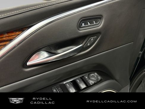 Used 2023 Cadillac Escalade Premium Luxury AWD/4WD image 11