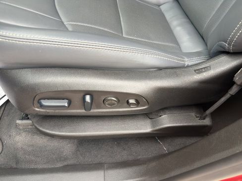 Used 2024 Buick Enclave Premium image 21