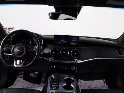 Used 2022 Kia Stinger GT2 image 11