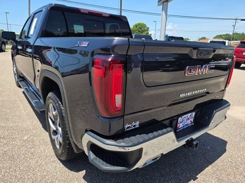 Used 2024 GMC Sierra 1500 SLT w/ SLT Premium Plus Package AWD/4WD image 6