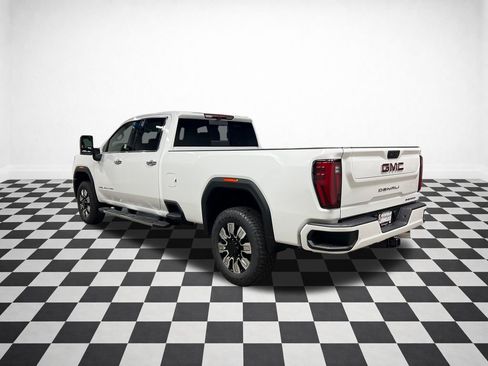 New 2026 GMC Sierra 3500 Denali w/ Denali Reserve Package AWD/4WD image 6