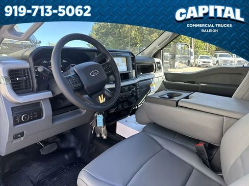 New 2026 Ford F250 XL w/ XL Chrome Package image 20