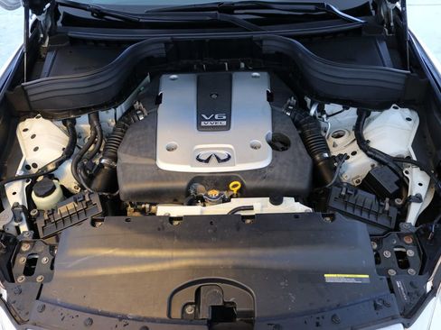 Used 2016 INFINITI QX50 Base w/ Premium Plus Package image 39