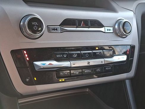 Used 2023 Ford Explorer XLT w/ Equipment Group 202A image 18