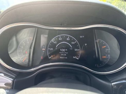 Used 2019 Honda CR-V Touring image 30