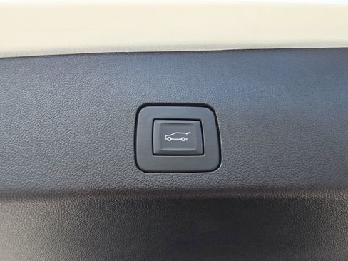 Used 2023 Buick Encore GX Essence w/ Experience Buick Package image 11