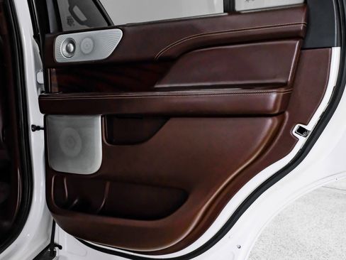 Used 2018 Lincoln Navigator Black Label w/ Cargo Package image 58