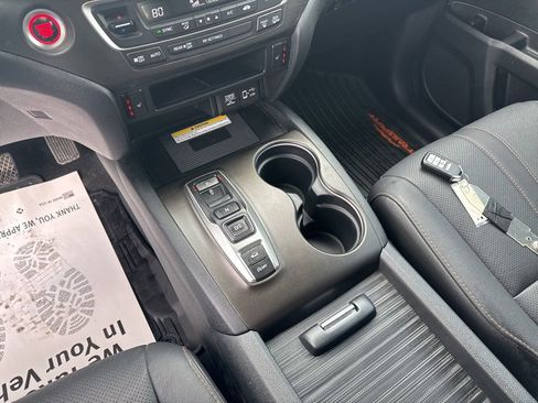 Certified 2022 Honda Passport TrailSport image 24