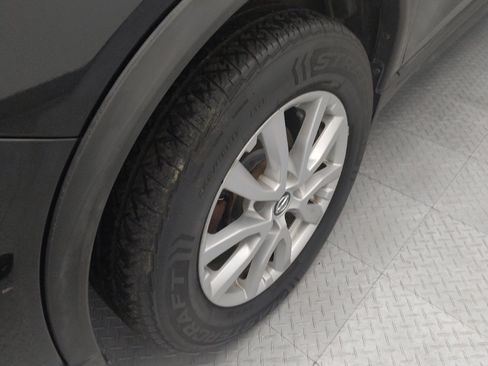 Used 2019 Nissan Rogue SV AWD/4WD image 31