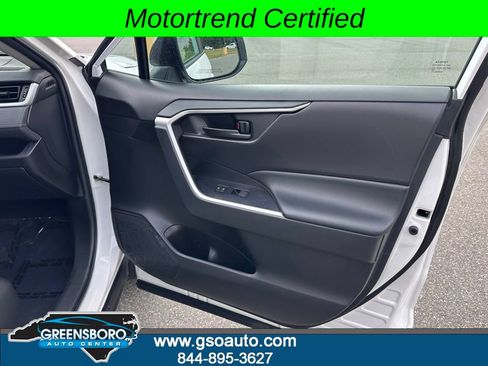 Used 2023 Toyota RAV4 LE FWD image 17