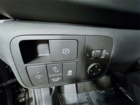 Used 2025 Hyundai Ioniq 6 SE image 8