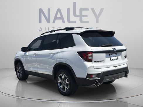 Used 2023 Honda Passport TrailSport image 3
