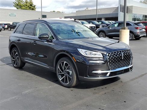 New 2026 Lincoln Corsair Reserve image 2