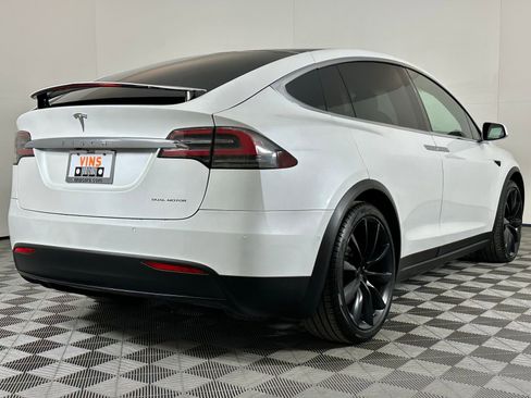 Used 2020 Tesla Model X Long Range image 6